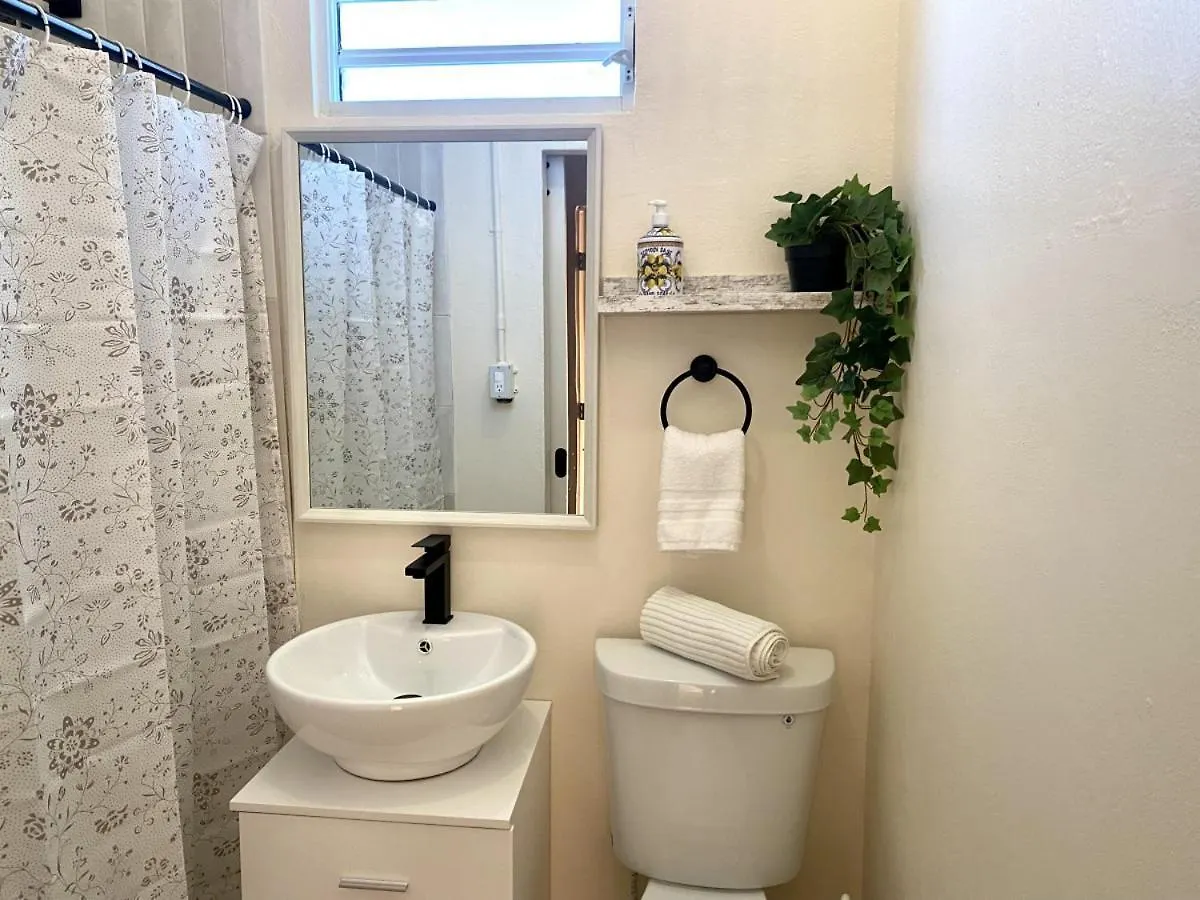 Chic And Centrally Located Apartment In Santurce With Parking Apt 4 San Juan